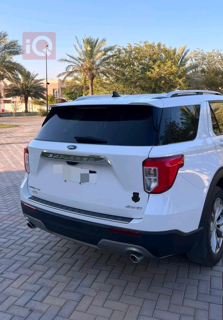 Ford Explorer